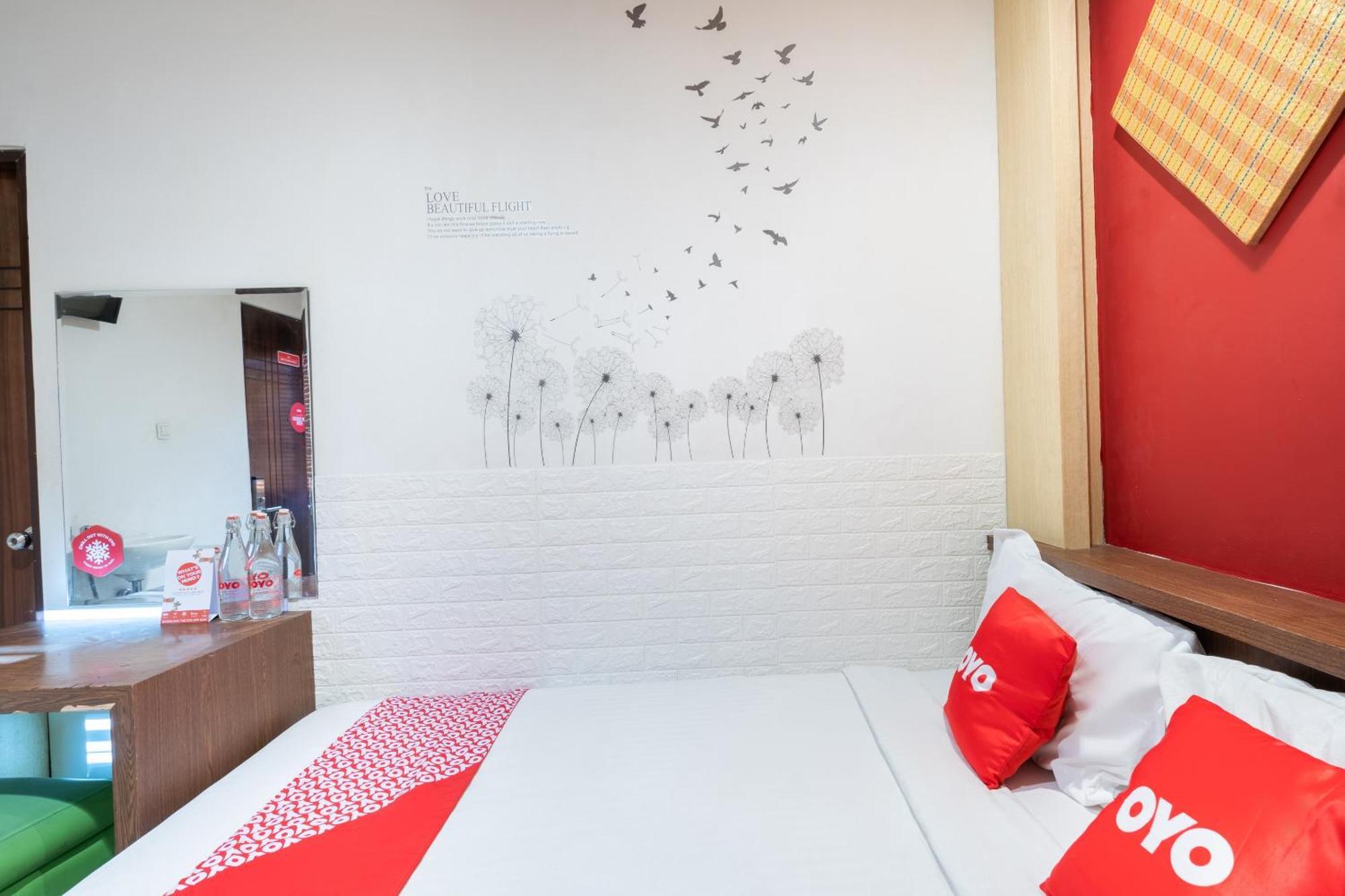Super Oyo Flagship 91863 Metro House Hotel Сурабая Екстериор снимка