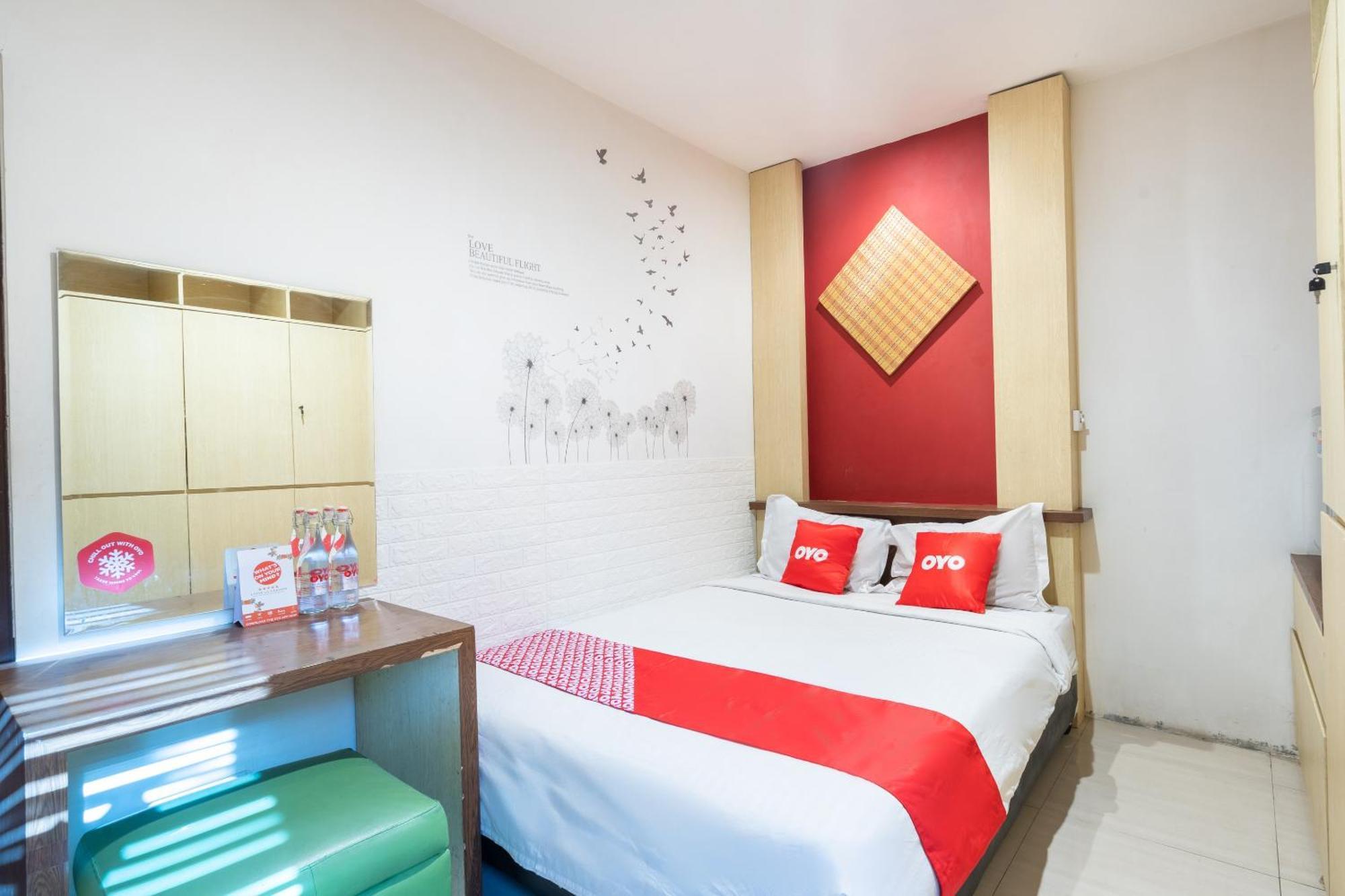 Super Oyo Flagship 91863 Metro House Hotel Сурабая Екстериор снимка