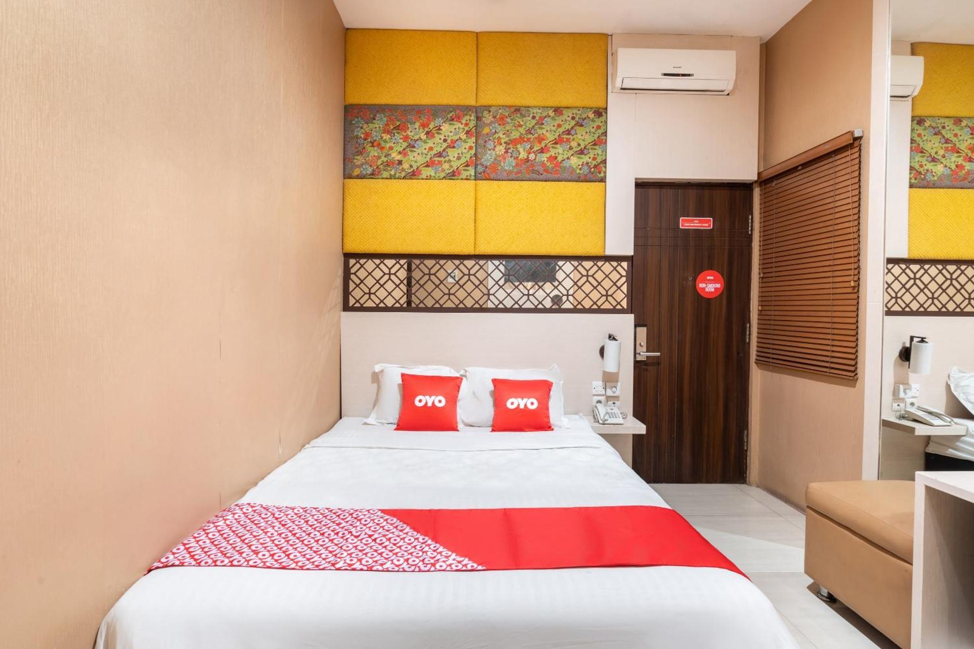 Super Oyo Flagship 91863 Metro House Hotel Сурабая Екстериор снимка
