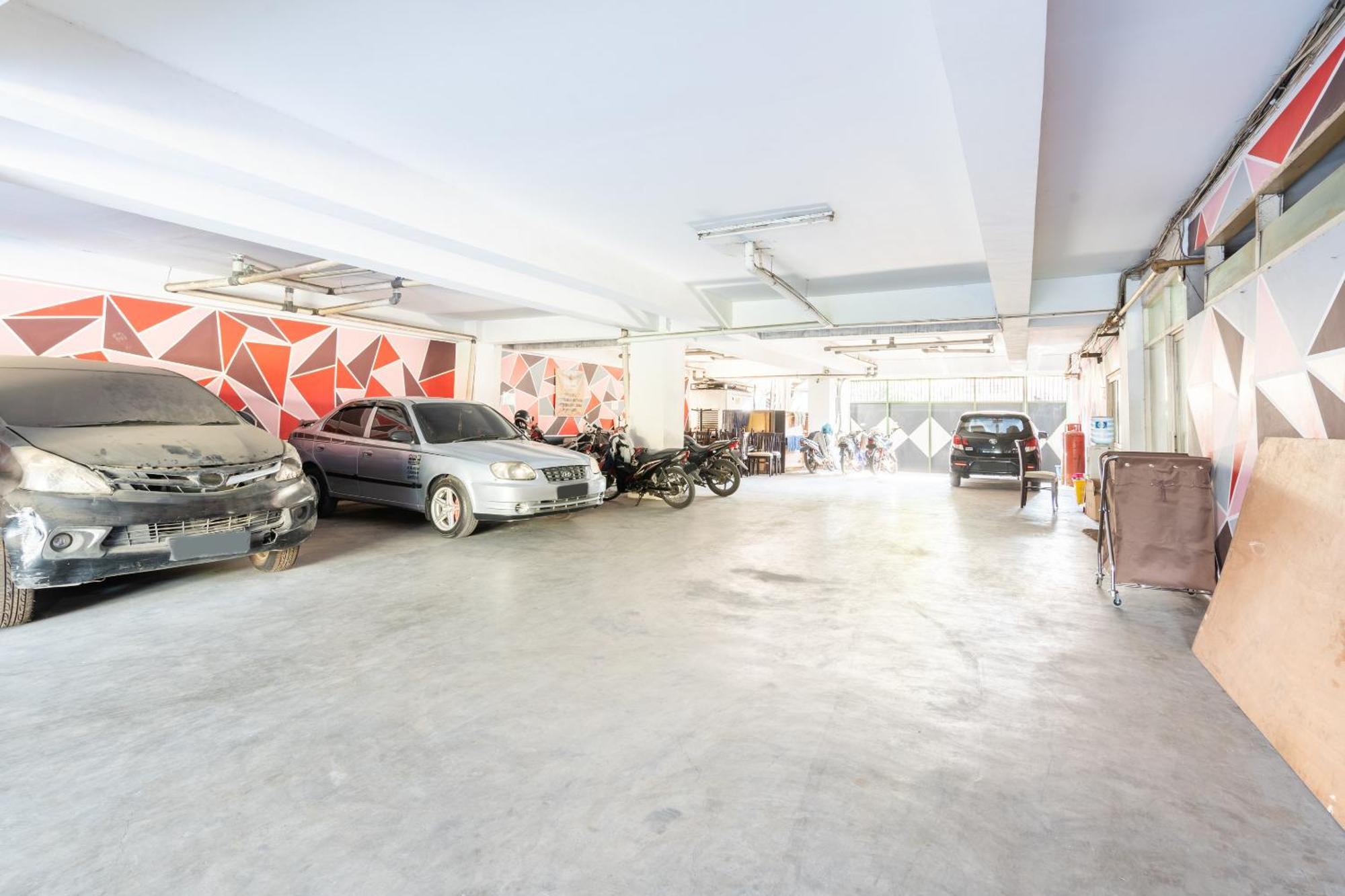 Super Oyo Flagship 91863 Metro House Hotel Сурабая Екстериор снимка
