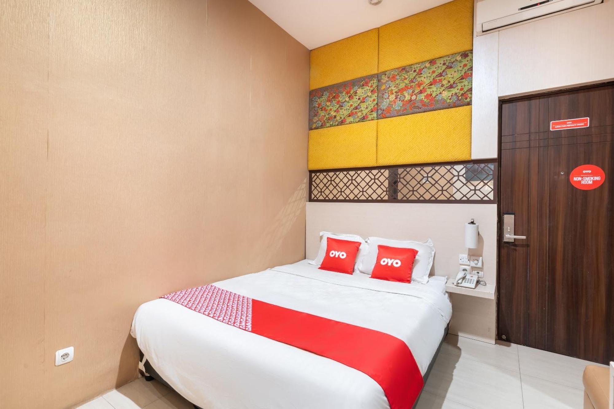 Super Oyo Flagship 91863 Metro House Hotel Сурабая Екстериор снимка